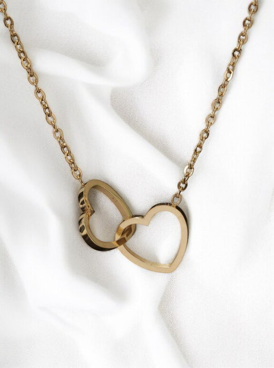 Collier doré pendentif double cœur