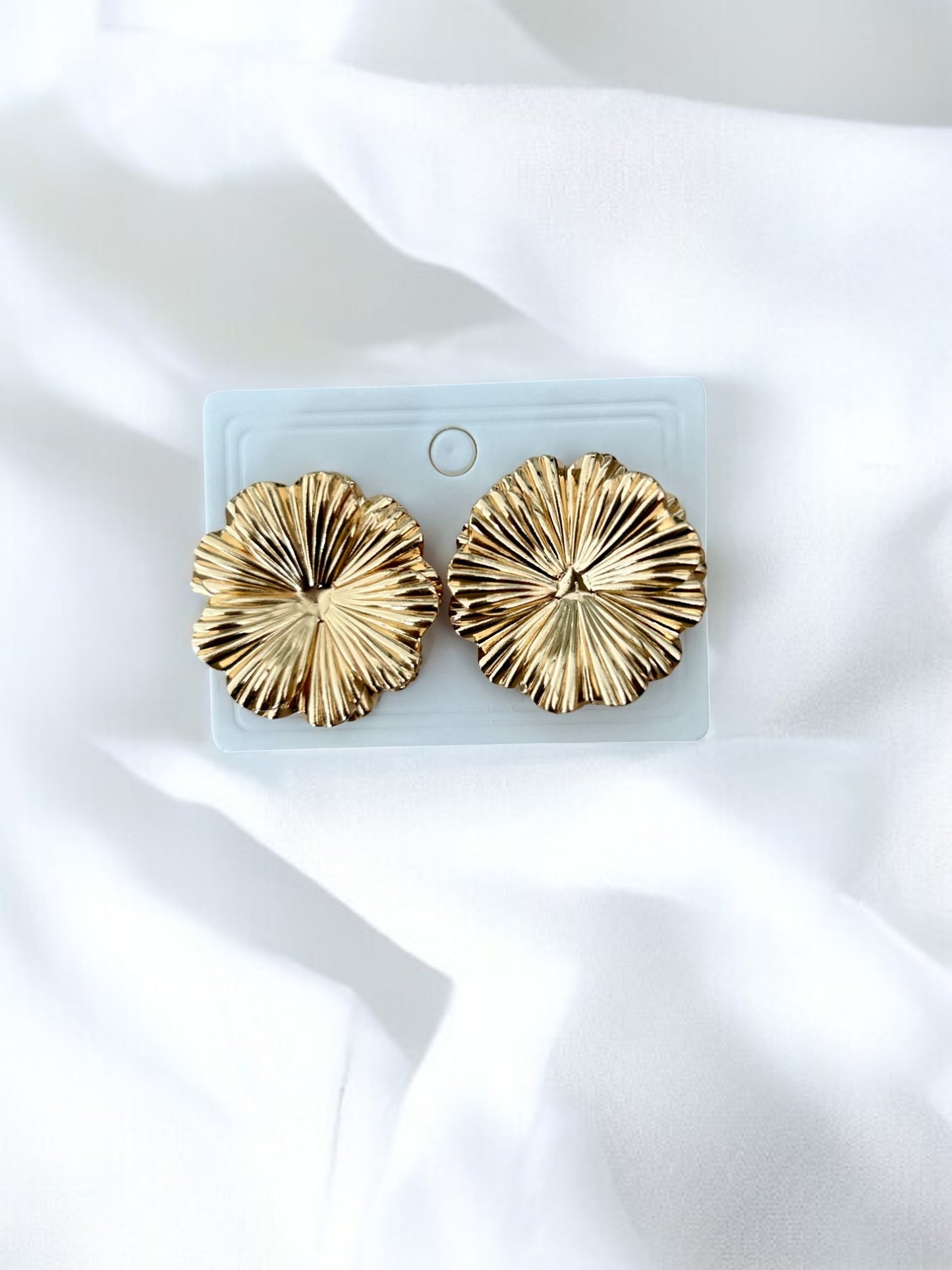 Boucles d'oreilles fleurs dorées