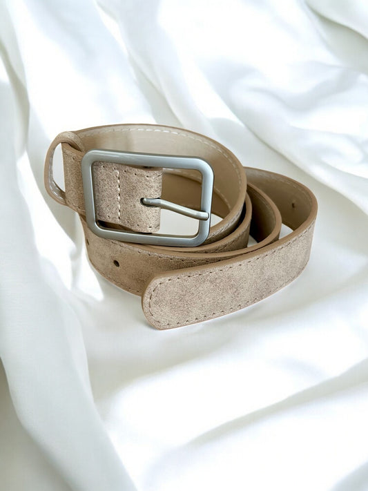 Ceinture beige boucle carré argentée