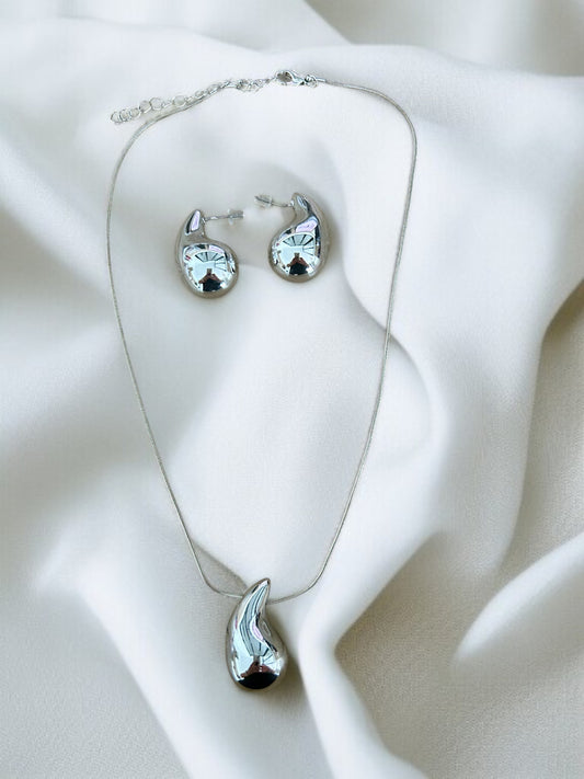 Parure comprenant 2 bijoux goutte argentées