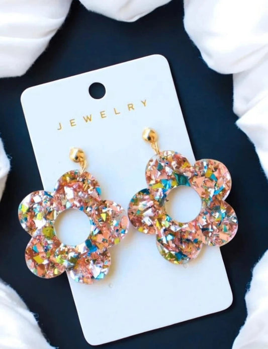 Boucles d’oreilles dorées & fleurs à 5 pétales multicolores et paillettes