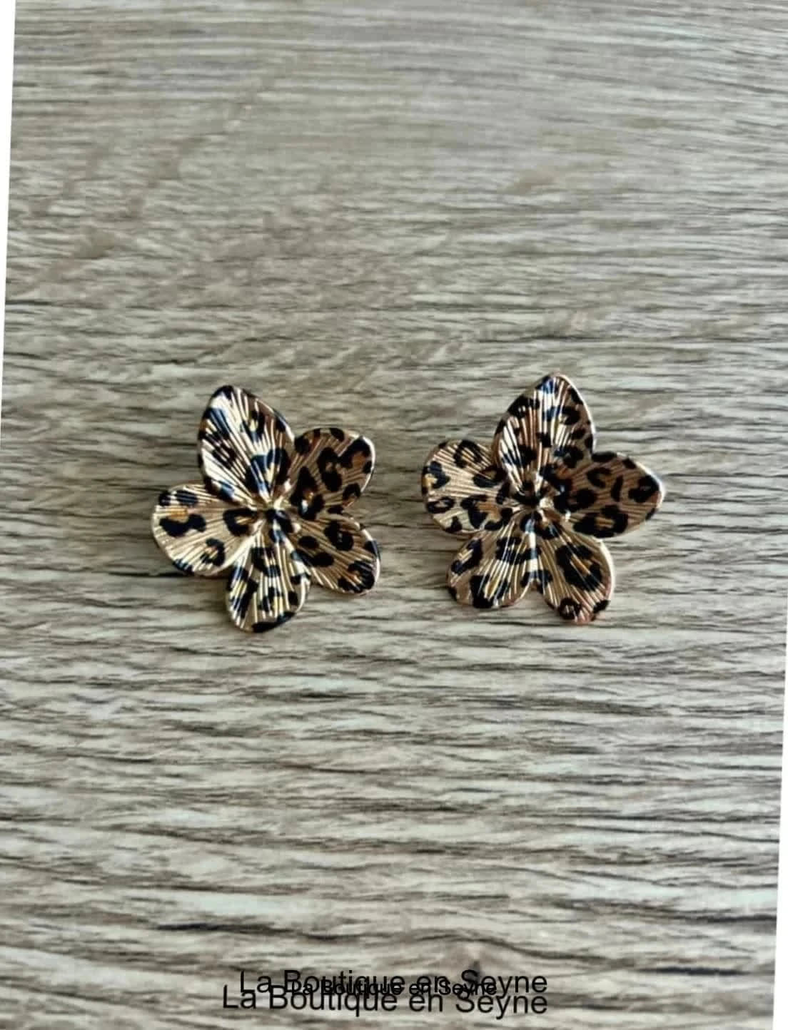 Boucles d’oreilles léopard et dorées fleurs