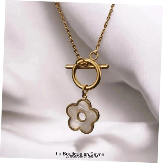 Collier bijoux dorés fleurs