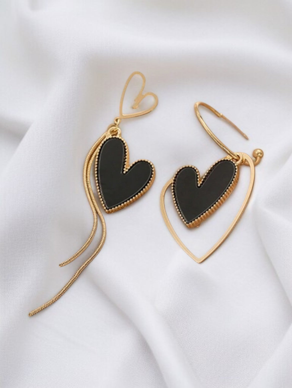 Boucles d’oreilles cœur asymétriques dorées