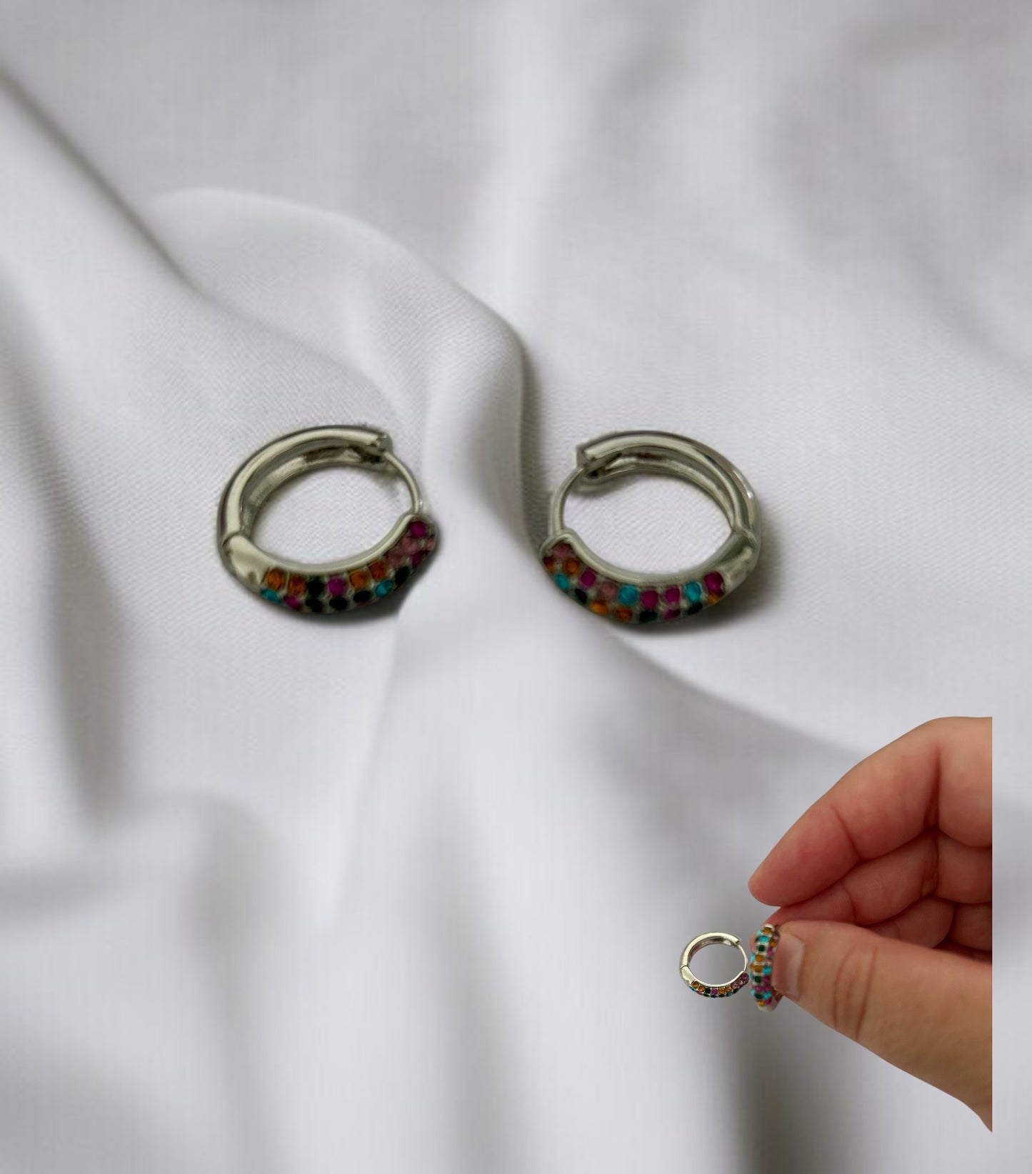 Personnalise ta paire de boucles d'oreilles créoles et pampilles fleurs