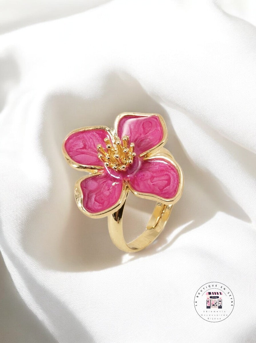 Bague fleurs dorées réglable blanc, rose ou vert d'eau