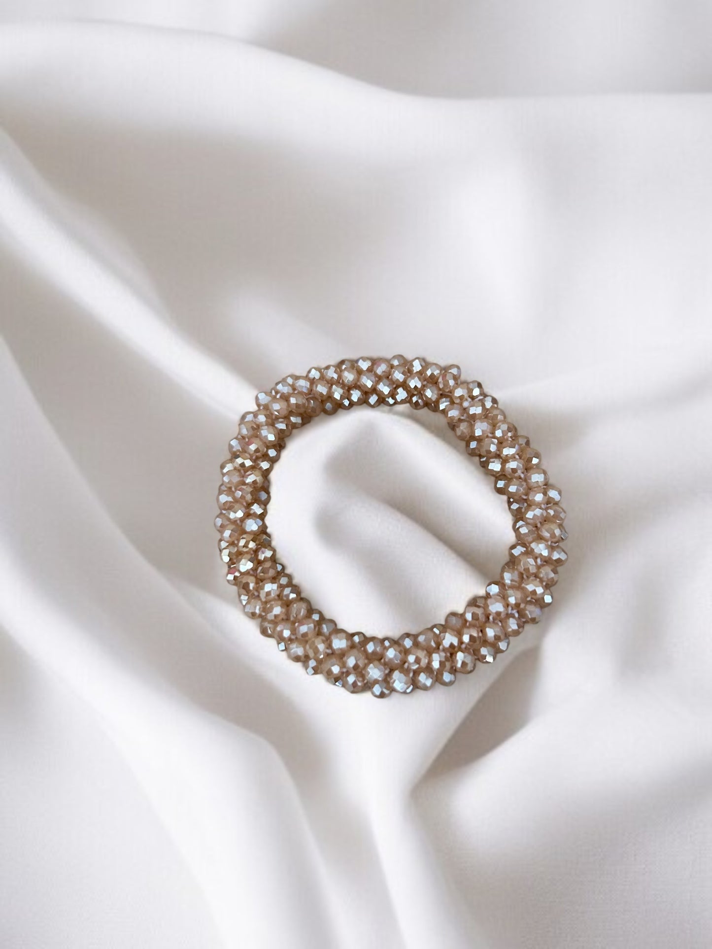 Bracelet élastique avec pierres en strass  violet foncé / blanc ou noir brillant irisé