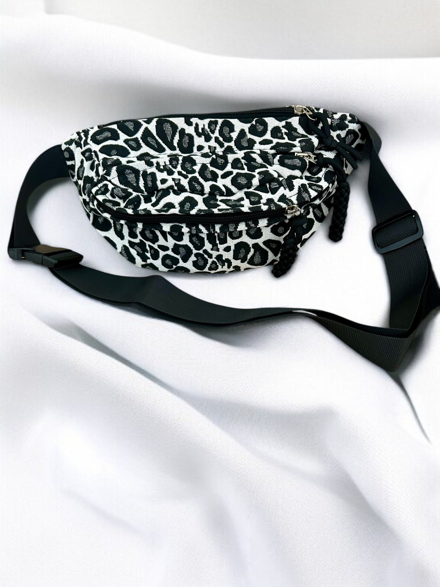 Sac banane marron et noir léopard femme