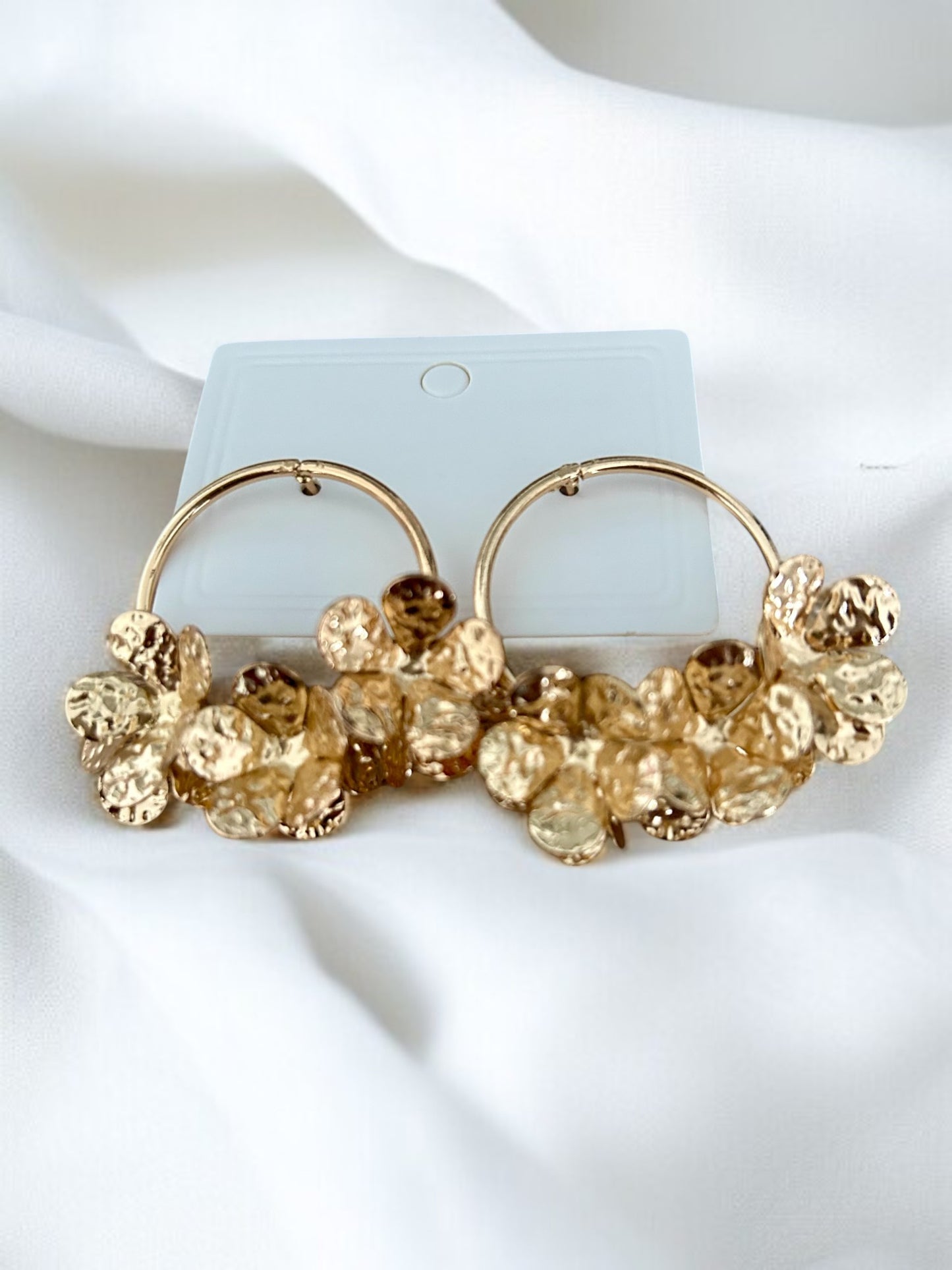 Boucles d'oreilles fleurs dorées