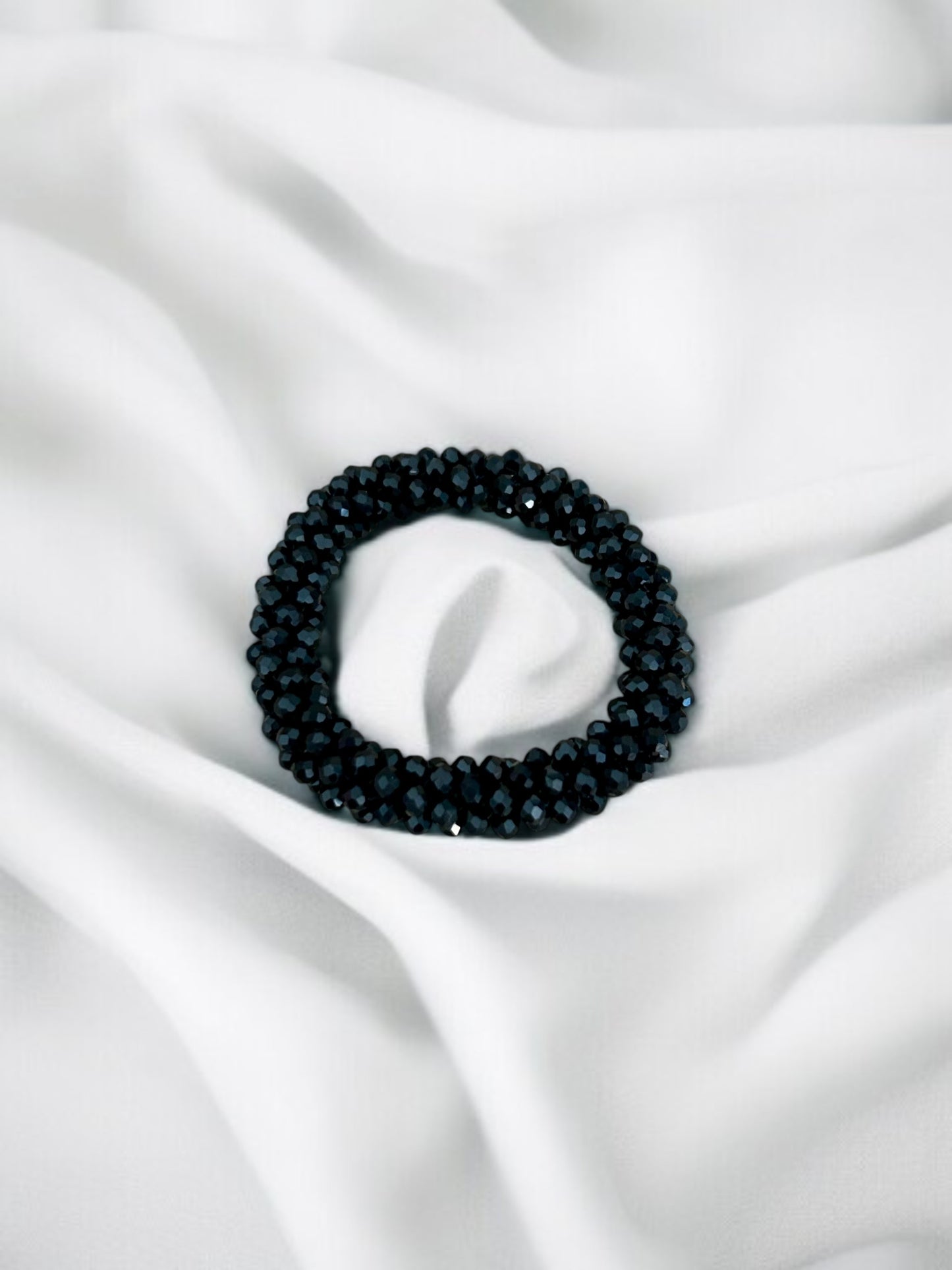 Bracelet élastique avec pierres en strass  violet foncé / blanc ou noir brillant irisé